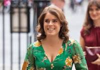 Eugénie d’York dévoile son baby bump dans une robe à fleurs