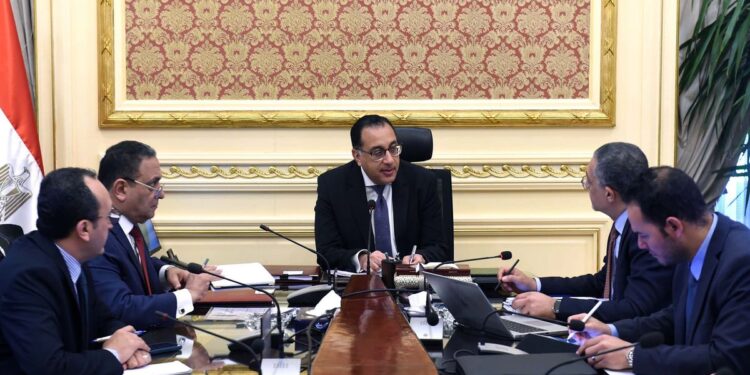 Madbouli : Se concentrer sur la création d’un climat d’investissement attractif 2 - Le Progrès Egyptien Madbouli : Se concentrer sur la création d’un climat d’investissement attractif 1 - Le Progrès Egyptien