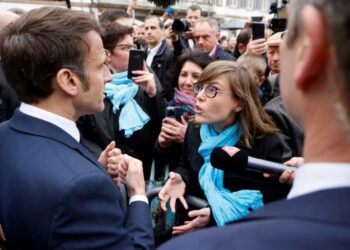 France : Macron veut se “réengager dans le débat”