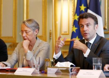 Macron au contact des Français, en Alsace puis dans l’Hérault