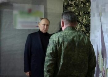 Ukraine : Poutine en visite surprise dans le Sud et l’Est occupés