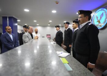 Le Président Al-Sissi en visite inopinée au commissariat de police de Medinet Nasr