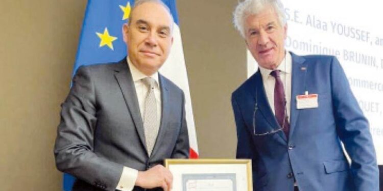 L'ambassadeur d'Egypte à Paris, "Ambassadeur de l'année en France" 1 - Le Progrès Egyptien