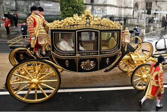 Huit mois après être devenu Roi, Charles III couronné 7 - Le Progrès Egyptien Huit mois après être devenu Roi, Charles III couronné 6 - Le Progrès Egyptien
