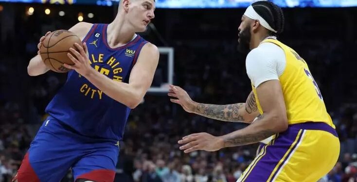 NBA : Les Nuggets battent les Lakers d’entrée 2 - Le Progrès Egyptien NBA : Les Nuggets battent les Lakers d’entrée 1 - Le Progrès Egyptien