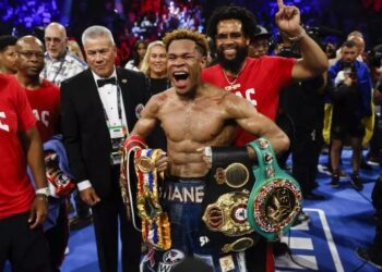 Boxe: Haney bat Lomachenko et reste le roi des légers 