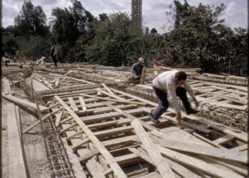Le pont 6 Octobre, l’épine dorsale des réseaux routiers dans les années 80