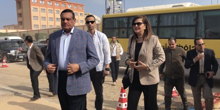 Les ministres du Développement local et du Plan posent la première pierre du complexe de services "Misr" à El-Arich 2 - Le Progrès Egyptien Les ministres du Développement local et du Plan posent la première pierre du complexe de services "Misr" à El-Arich 1 - Le Progrès Egyptien