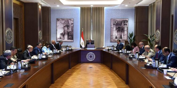 Le Premier ministre suit les procédures pour faire face aux répercussions des événements au Soudan 2 - Le Progrès Egyptien Le Premier ministre suit les procédures pour faire face aux répercussions des événements au Soudan 1 - Le Progrès Egyptien