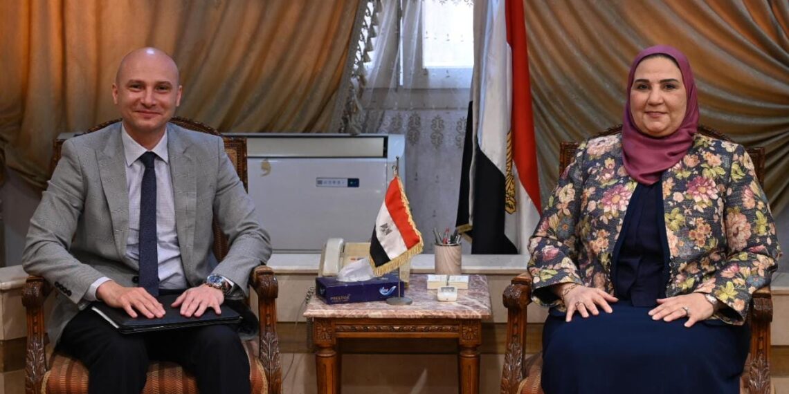 Al-Kabbaj se réunit avec le directeur du Croissant Rouge 2 - Le Progrès Egyptien Al-Kabbaj se réunit avec le directeur du Croissant Rouge 1 - Le Progrès Egyptien