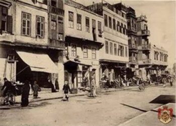 La rue Abdelaziz, à la commémoration de la visite du sultan