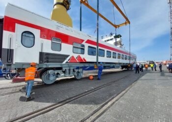 15 wagons climatisés de 3e classe arrivent au port d’Alexandrie