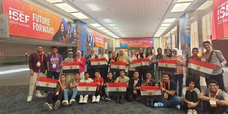 Les jeunes lauréats de l’ISEF, félicités 2 - Le Progrès Egyptien Les jeunes lauréats de l’ISEF, félicités 1 - Le Progrès Egyptien