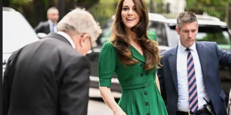 Kate Middleton inépuisable, la princesse enchaîne les rendez-vous avec grâce 2 - Le Progrès Egyptien Kate Middleton inépuisable, la princesse enchaîne les rendez-vous avec grâce 1 - Le Progrès Egyptien