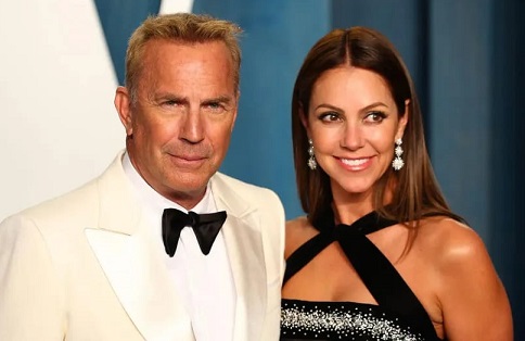 Kevin Costner et Christine Baumgartner divorcent 2 - Le Progrès Egyptien Kevin Costner et Christine Baumgartner divorcent 1 - Le Progrès Egyptien