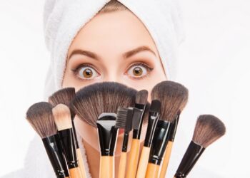 Vos pinceaux de maquillage, le paradis des microbes