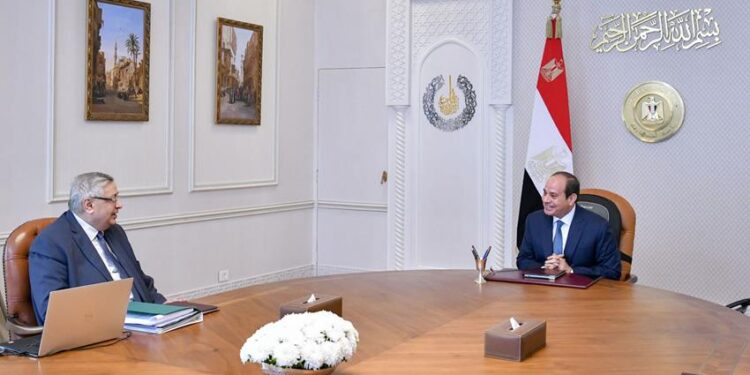 Al-Sissi se réunit avec le conseiller Présidentiel pour les affaires de santé 2 - Le Progrès Egyptien Al-Sissi se réunit avec le conseiller Présidentiel pour les affaires de santé 1 - Le Progrès Egyptien
