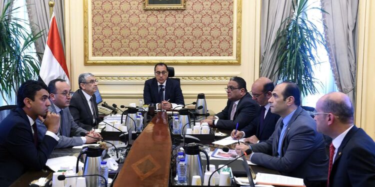 Madbouli examine les projets de coopération avec “Scatec” 2 - Le Progrès Egyptien Madbouli examine les projets de coopération avec “Scatec” 1 - Le Progrès Egyptien