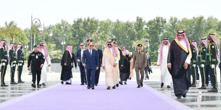 Démarrage du Sommet arabe à Djeddah, avec la participation du Président Al-Sissi 2 - Le Progrès Egyptien Démarrage du Sommet arabe à Djeddah, avec la participation du Président Al-Sissi 1 - Le Progrès Egyptien