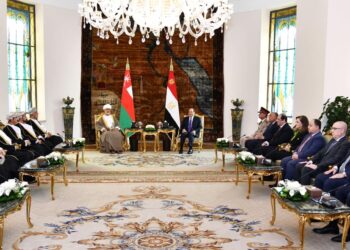 Al-Sissi affirme l’intérêt de l’Egypte à promouvoir la coopération avec le sultanat d’Oman