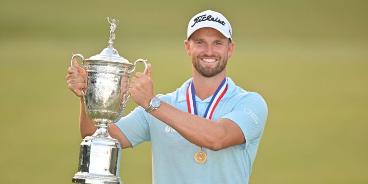 Golf : Clark se hisse en tête de l’US Open 2 - Le Progrès Egyptien Golf : Clark se hisse en tête de l’US Open 1 - Le Progrès Egyptien