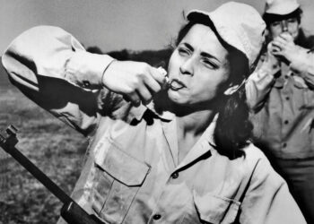 Les Égyptiennes pas loin de la guerre de 1967