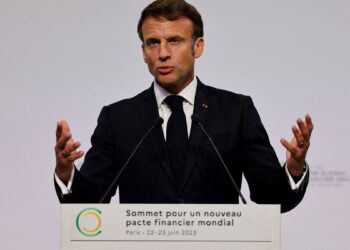 Le sommet de Paris, nouveau chapitre dans la finance mondiale