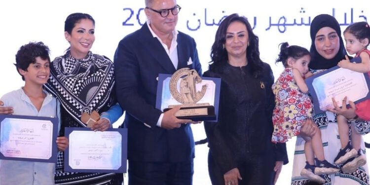 Le CNF rend hommageà Mona Zaki 2 - Le Progrès Egyptien Le CNF rend hommageà Mona Zaki 1 - Le Progrès Egyptien