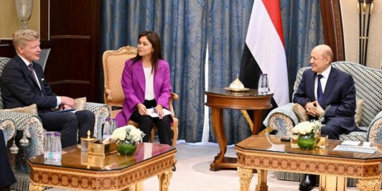 Le ministre yéménite des AE et l'envoyé onusien pour le Yémen examinent la situation sur la scène locale 2 - Le Progrès Egyptien Le ministre yéménite des AE et l'envoyé onusien pour le Yémen examinent la situation sur la scène locale 1 - Le Progrès Egyptien