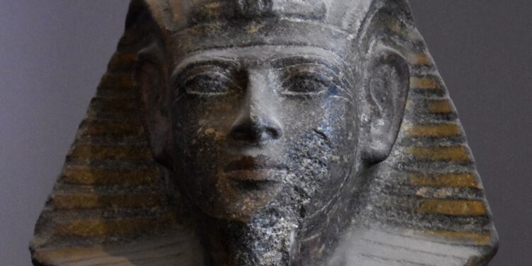 Buste de Mérenptah 2 - Le Progrès Egyptien Buste de Mérenptah 1 - Le Progrès Egyptien