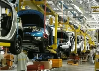 3 entreprises mondiales produiront 70 mille voitures en Egypte