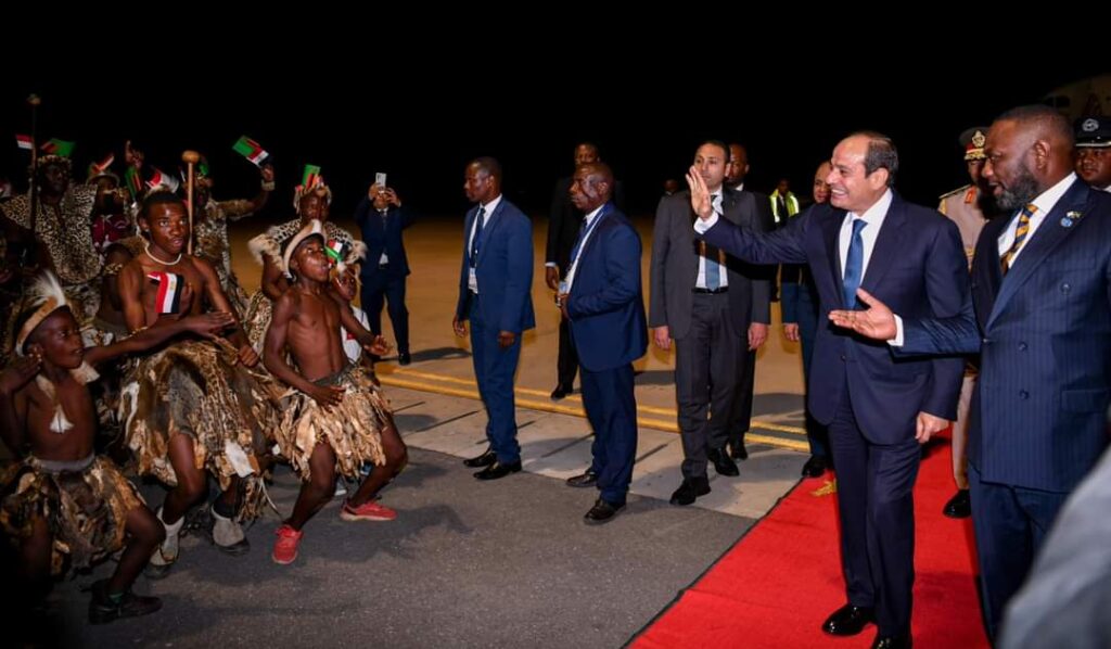 Al-Sissi arrive en Zambie (Photos) 8 - Le Progrès Egyptien Al-Sissi arrive en Zambie (Photos) 7 - Le Progrès Egyptien