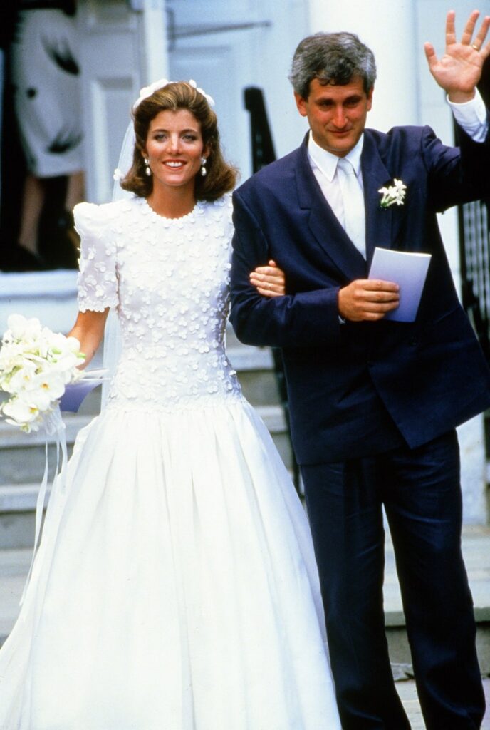 1980 : Les plus belles robes De mariée des célébrités 10 - Le Progrès Egyptien 1980 : Les plus belles robes De mariée des célébrités 9 - Le Progrès Egyptien