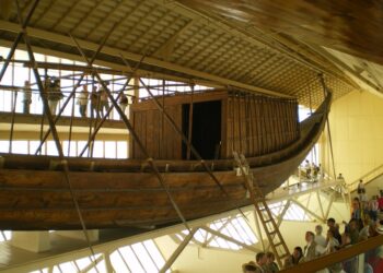 La barque solaire … un voyage vers l’au-delà