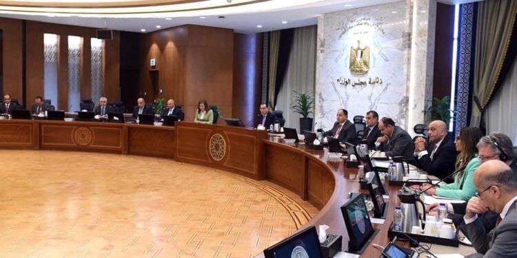 Al-Sissi priorise l'industrie automobile 2 - Le Progrès Egyptien Al-Sissi priorise l'industrie automobile 1 - Le Progrès Egyptien