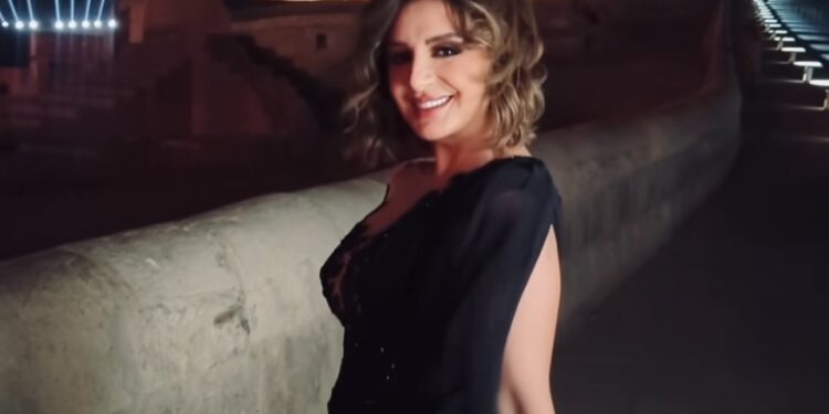 Angham “gazouille” au pied des Pyramides ! 2 - Le Progrès Egyptien Angham “gazouille” au pied des Pyramides ! 1 - Le Progrès Egyptien