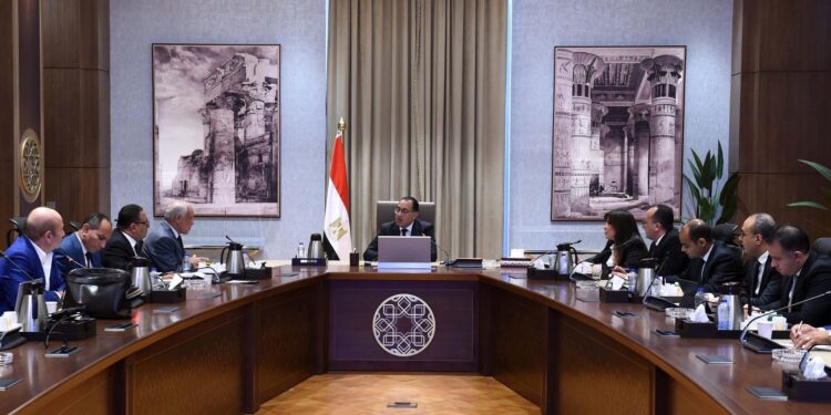 Le PM suit les travaux de développement de la zone entourant le grand musée égyptien 2 - Le Progrès Egyptien Le PM suit les travaux de développement de la zone entourant le grand musée égyptien 1 - Le Progrès Egyptien