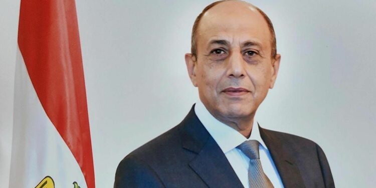 Le ministre de l’Aviation en tournée à l’aéroport international de « Sphinx » 2 - Le Progrès Egyptien Le ministre de l’Aviation en tournée à l’aéroport international de « Sphinx » 1 - Le Progrès Egyptien