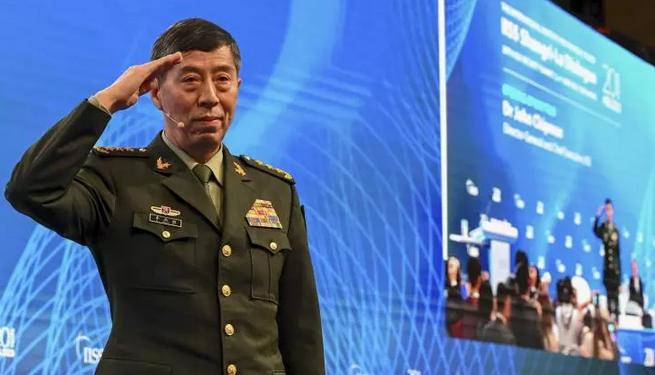 La Chine fustige les alliances "de type Otan" en Asie-Pacifique 1 - Le Progrès Egyptien Le ministre chinois de la Défense, Li Shangfu à la conférence de Shangri-La, le 4 juin à Singapour