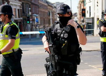 Royaume-Uni : Trois personnes tuées, le quartier de Nottingham bouclé