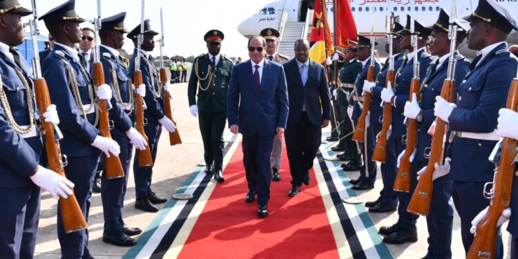 Al-Sissi arrive au Mozambique, dernière étape de sa tournée africaine 1 - Le Progrès Egyptien