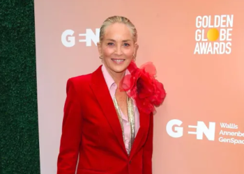 Sharon Stone éblouissante d’élégance à Los Angeles
