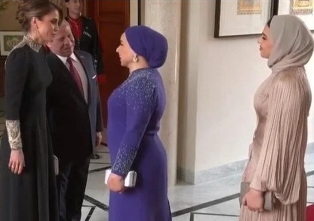 Le prince Hussein de Jordanie et Rajwa Al-Saif, le mariage du siècle 4 - Le Progrès Egyptien Le prince Hussein de Jordanie et Rajwa Al-Saif, le mariage du siècle 3 - Le Progrès Egyptien