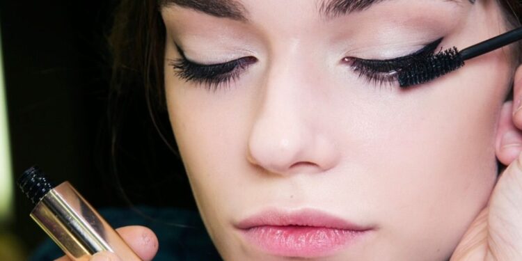 Recette miracle pour faire pousser kes sourcils 2 - Le Progrès Egyptien Recette miracle pour faire pousser kes sourcils 1 - Le Progrès Egyptien