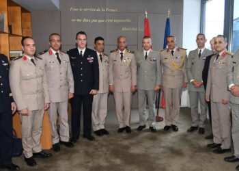 Le ministre de la Défense regagne la patrie au terme d’une visite officielle en France