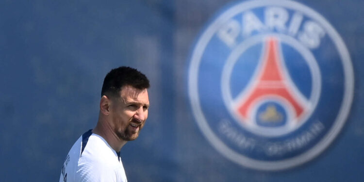 Paris Saint-Germain's Argentinian forward Lionel Messi reacts during a training session at club's training ground in Saint-Germain-en-Laye, west of Paris on June 1, 2023, two days prior to the L1 football match against Clermont.   (Photo by FRANCK FIFE / AFP)