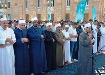 Des milliers de fidèles accomplissent la prière de l’Aïd Al-Adha