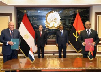 Le Président Al-Sissi et son homologue angolais assistent à la signature de plusieurs accords