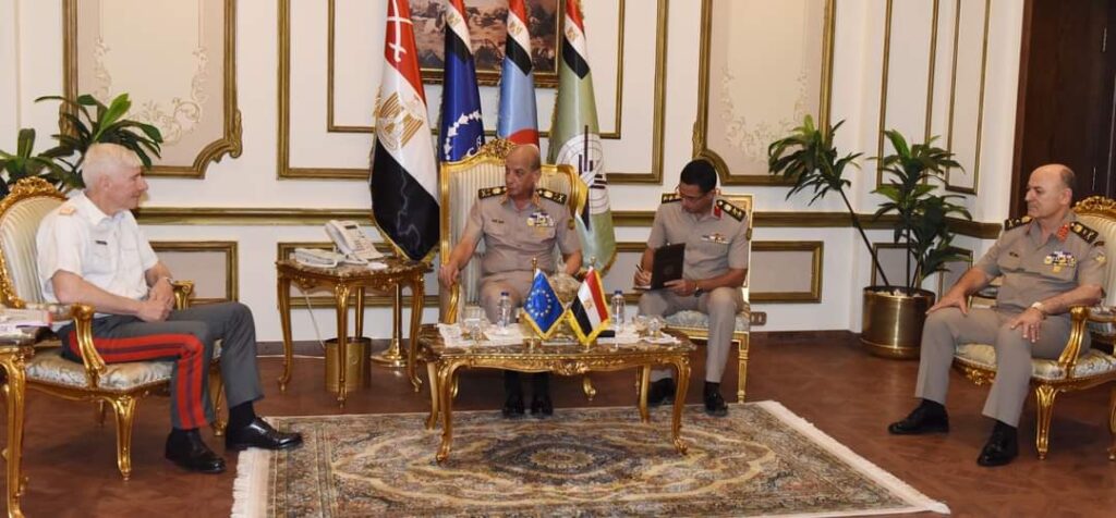 Le ministre de la Défense rencontre le chef du Comité militaire de l'Union européenne (Photos) 6 - Le Progrès Egyptien Le ministre de la Défense rencontre le chef du Comité militaire de l'Union européenne (Photos) 5 - Le Progrès Egyptien