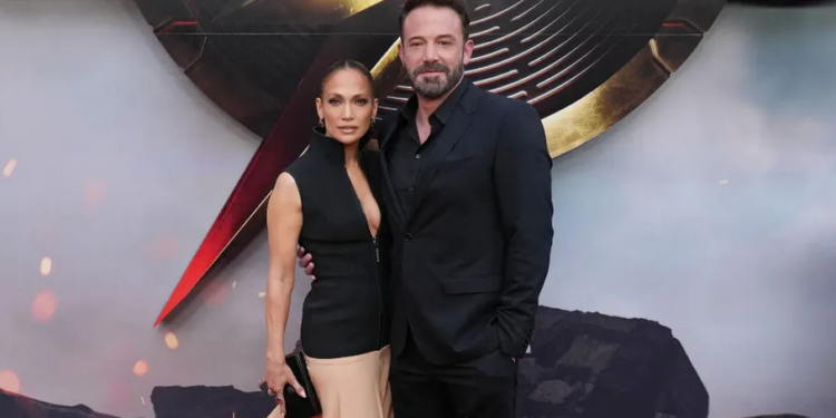Jennifer Lopez et Ben Affleck complices pour « The Flash » 1 - Le Progrès Egyptien